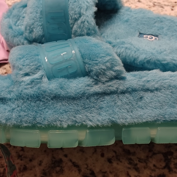 Blue ugg slip ons - Picture 2 of 4